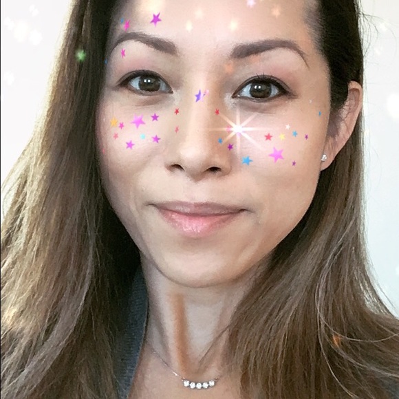 Meet your Posher, Amaryllia - Picture 1 of 1